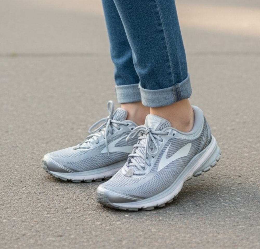 Brooks Light Gray Ghost 10 Women's Running Shoes